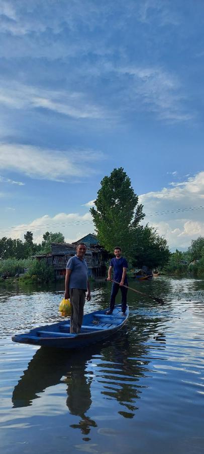 Srīnagar Green View Group Of Houseboats酒店 客房 照片